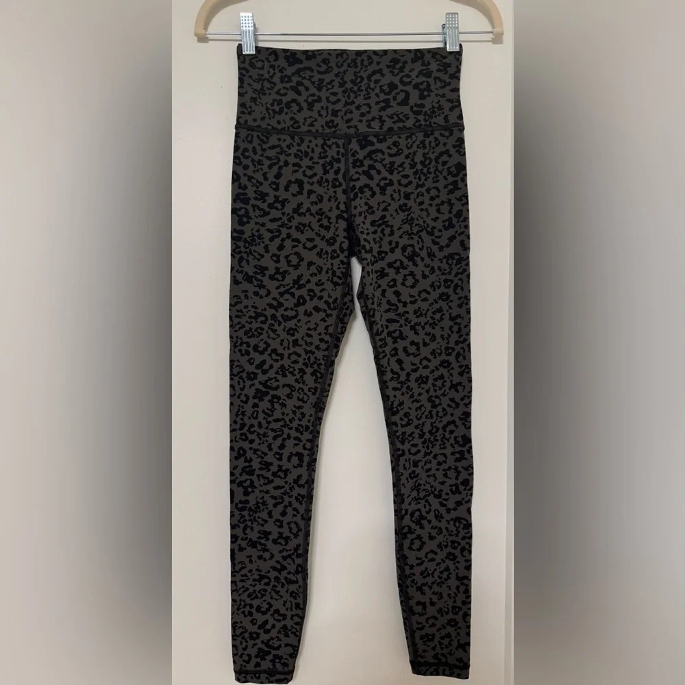 Athleta Black and Green Leopard Print Leggings, Size XSmall - Picture 1 of 6